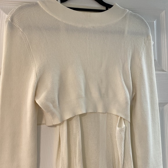 Mock neck Crop Two Piece - Picture 2 of 5